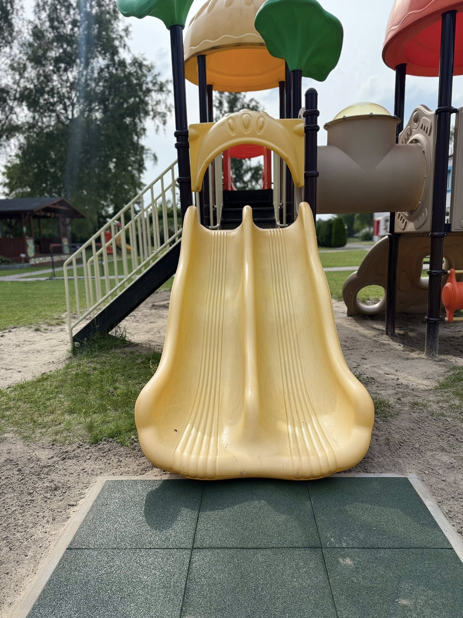 Zjeżdżalnia dla dzieci 