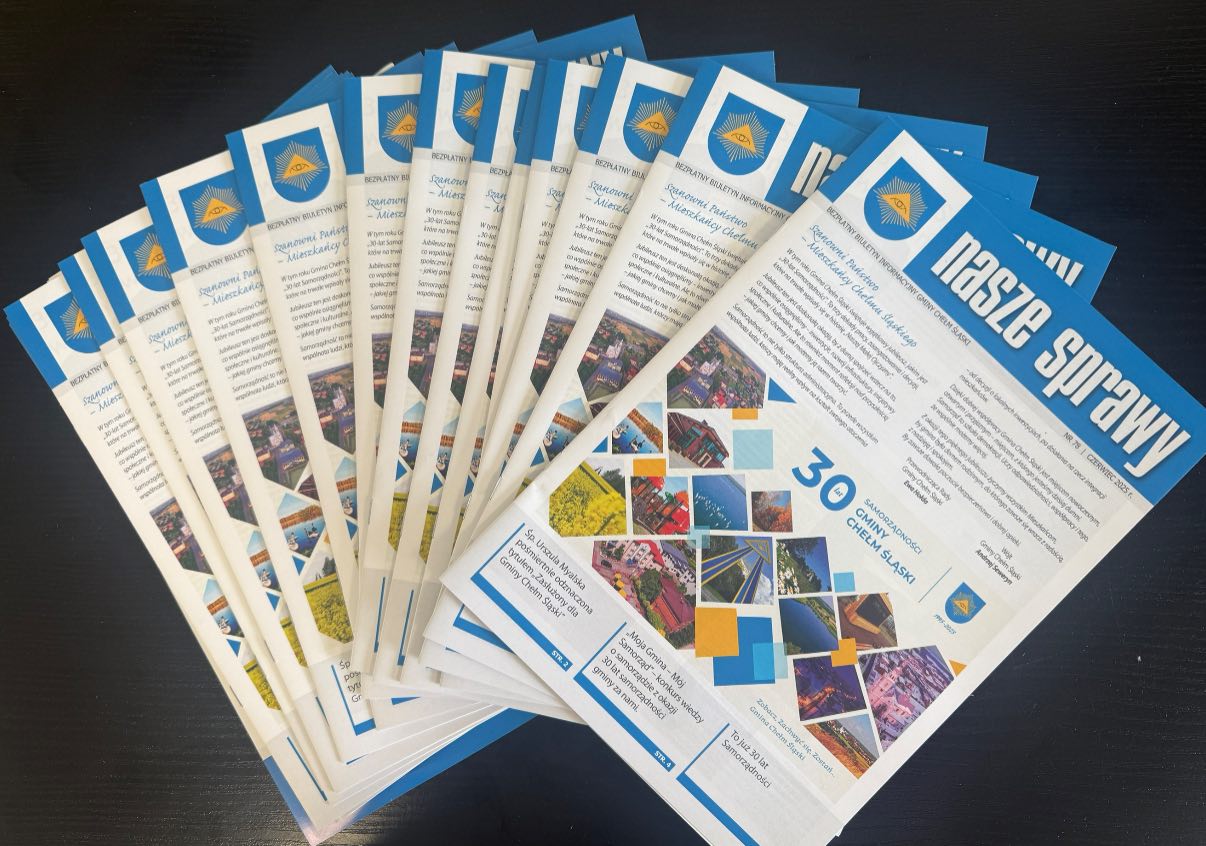 biuletyn ułozny jeden na drugim.