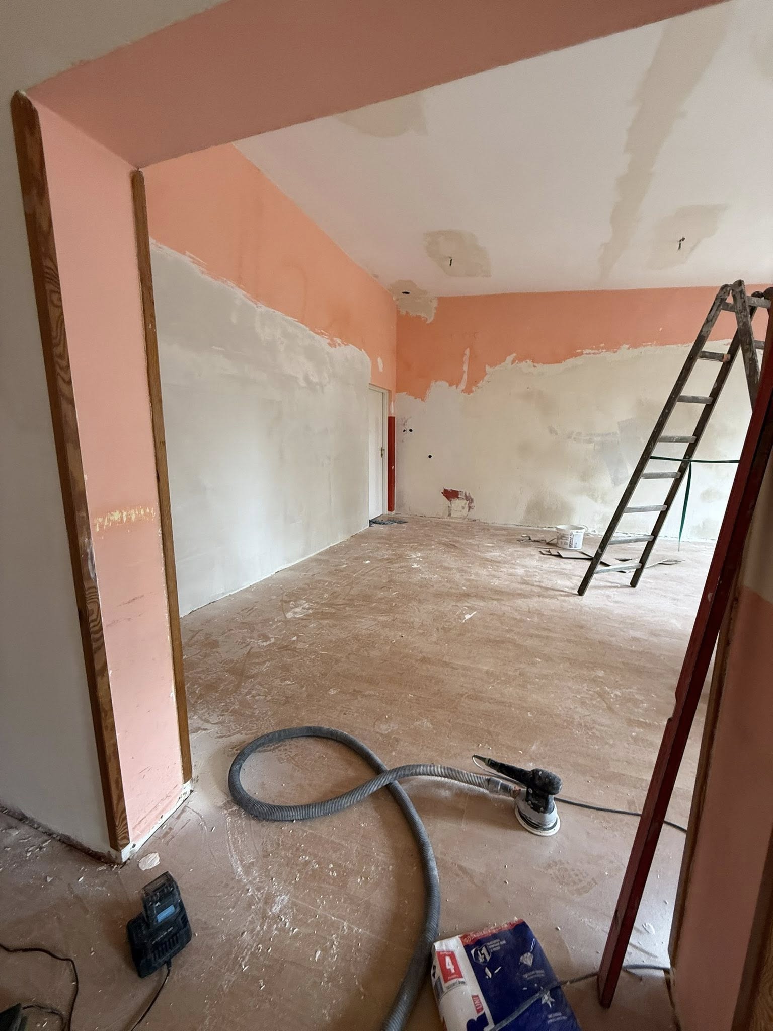 Remont pomieszczeń.